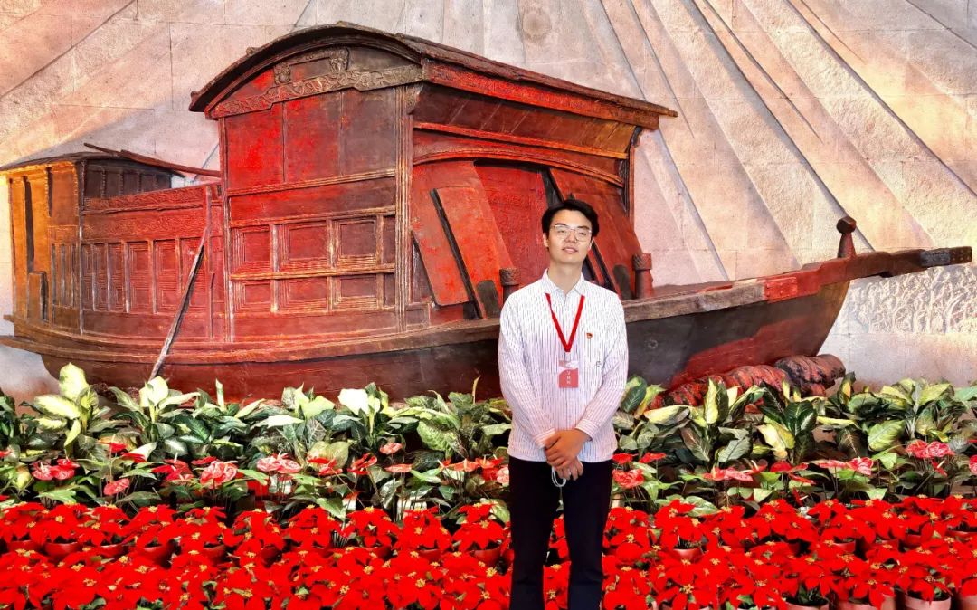 2420d5c96e63c0c2151be9e4f83b700.jpg 图片